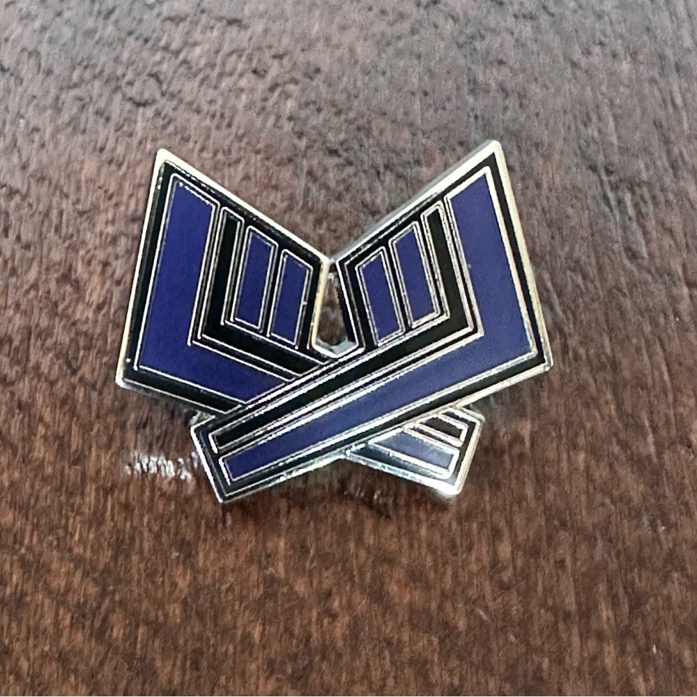 Coach Hockey Sticks Pin